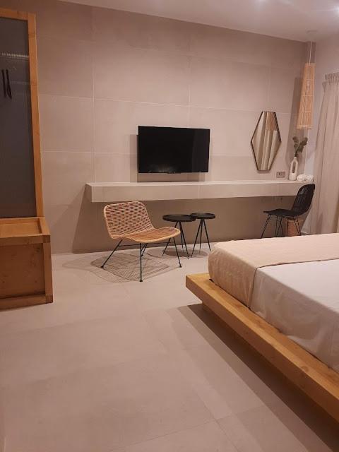 Sroom Apartment Mesolóngion Buitenkant foto